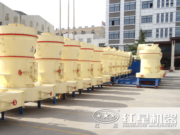 HGM高效超細磨粉機整齊擺放圖